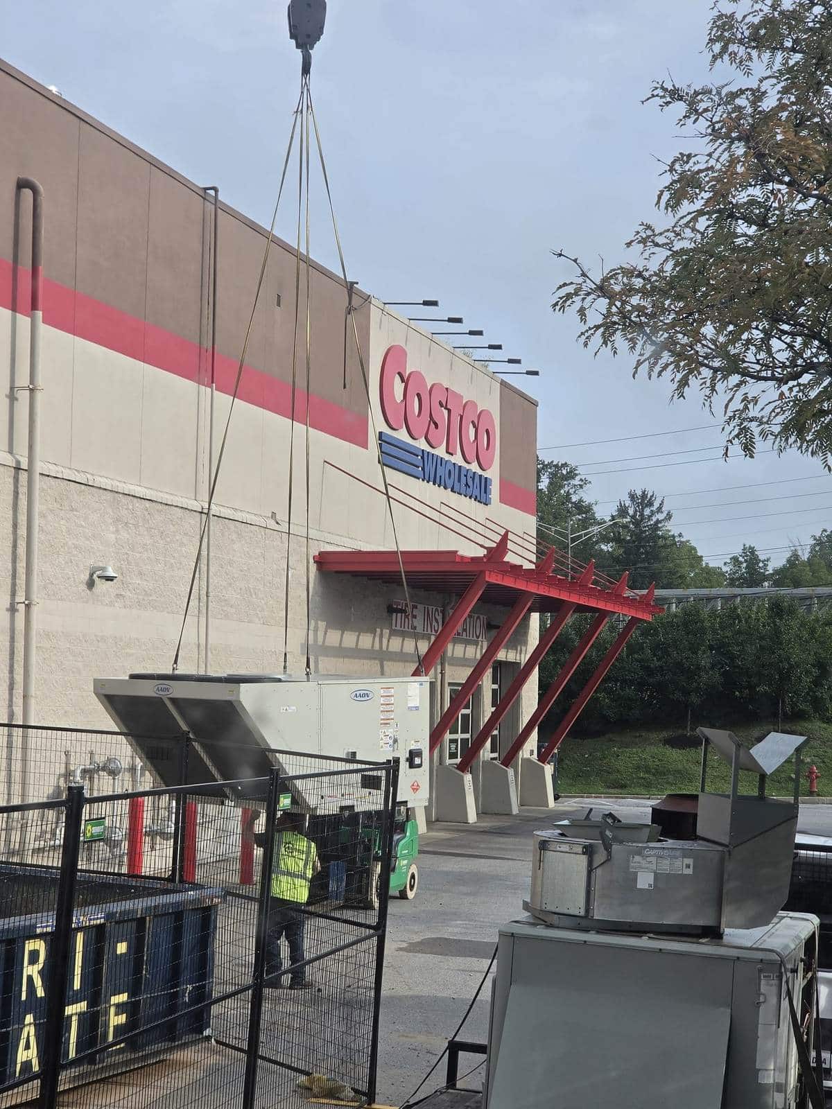 Retail rooftop HVAC change-out