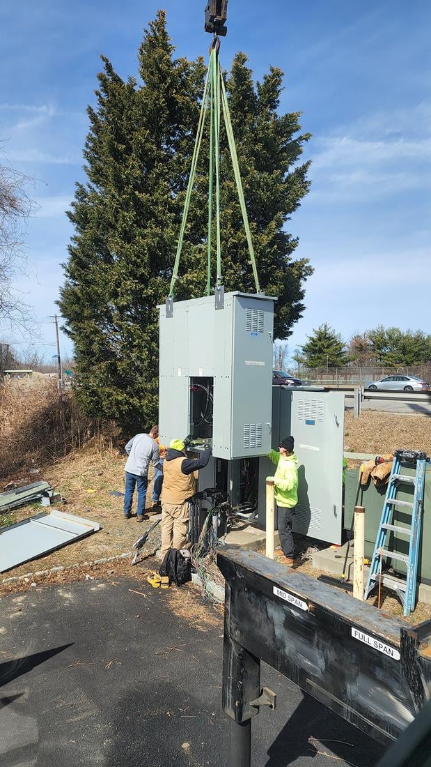 Electrical equipment lift