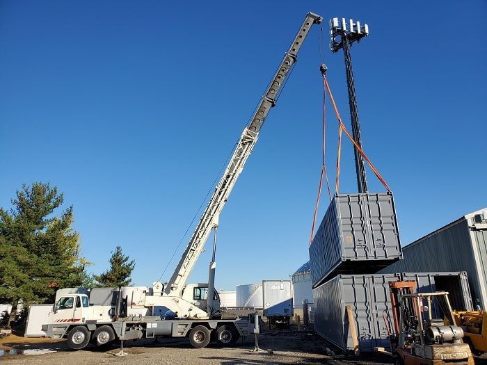 ISO sea container / connex lift